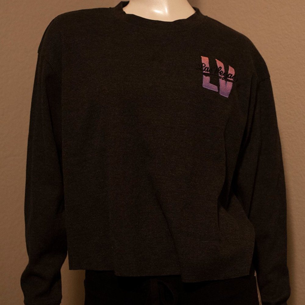PINK Victoria's Secret Las Vegas Thermal Crop Top